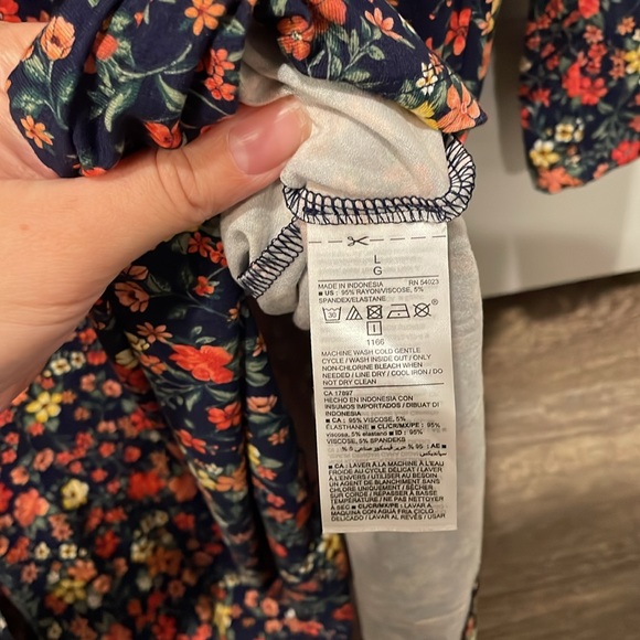 Floral Long Sleeve New With Tags Old Navy Large Dresss - Picture 5 of 5